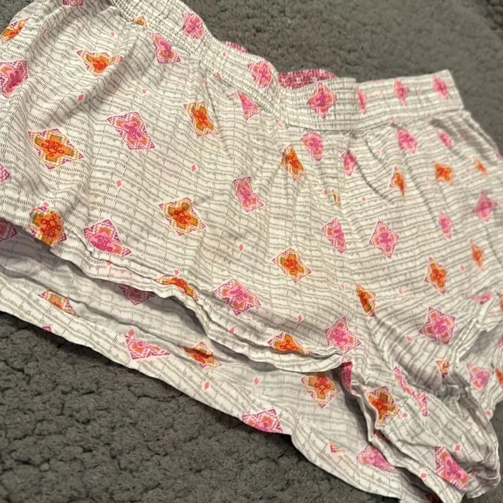 Victoria’s Secret Pajama Shorts Size Medium